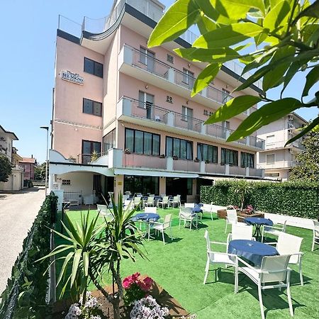 Hotel Bel Sogno Rimini Buitenkant foto