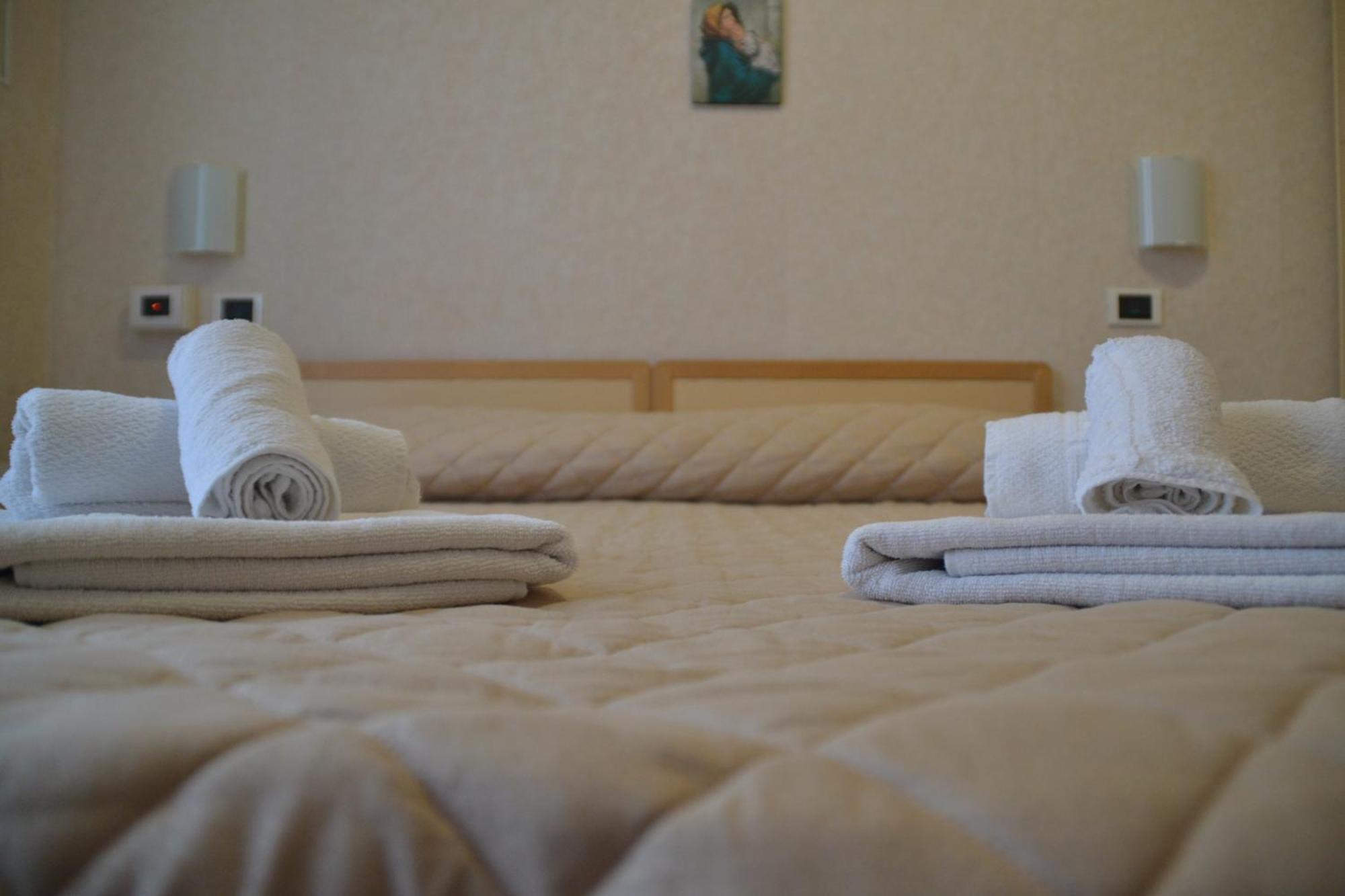 Hotel Bel Sogno Rimini Buitenkant foto